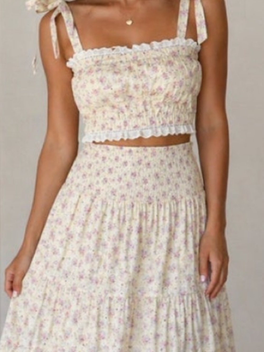 Light Yellow Floral Smocked set - Picture 4 of 4